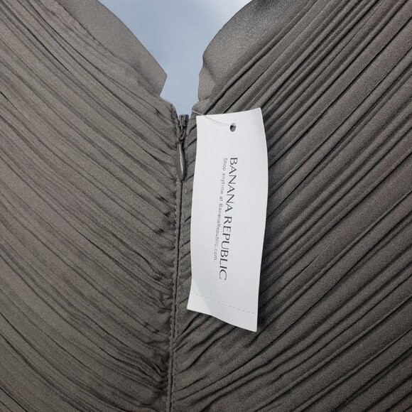 NWT Banana Republic 2 Taupe V-neck Sleeveless Gathered Texture Dress (1301) - Picture 6 of 8